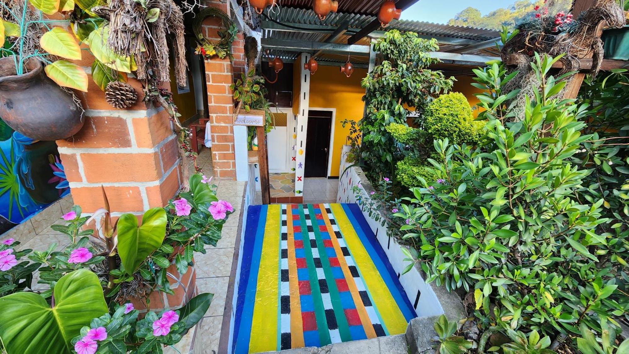 Posada Woochooch San Juan La Laguna Kültér fotó